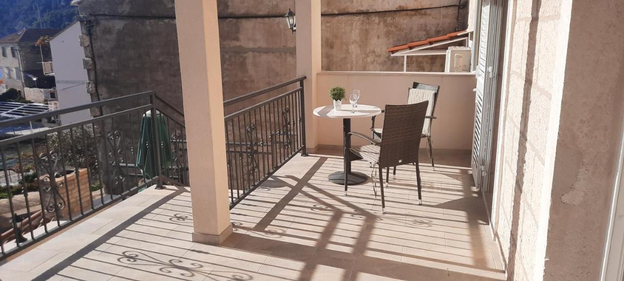 Apartments Villa Beba Komiža Zewnętrze zdjęcie