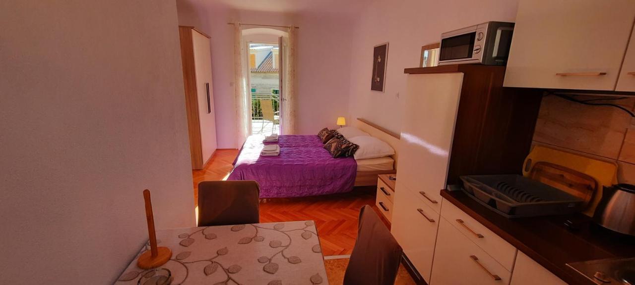 Apartments Villa Beba Komiža Zewnętrze zdjęcie