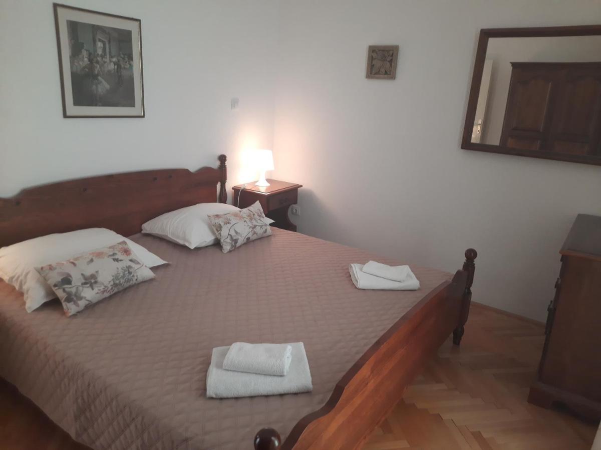 Apartments Villa Beba Komiža Zewnętrze zdjęcie