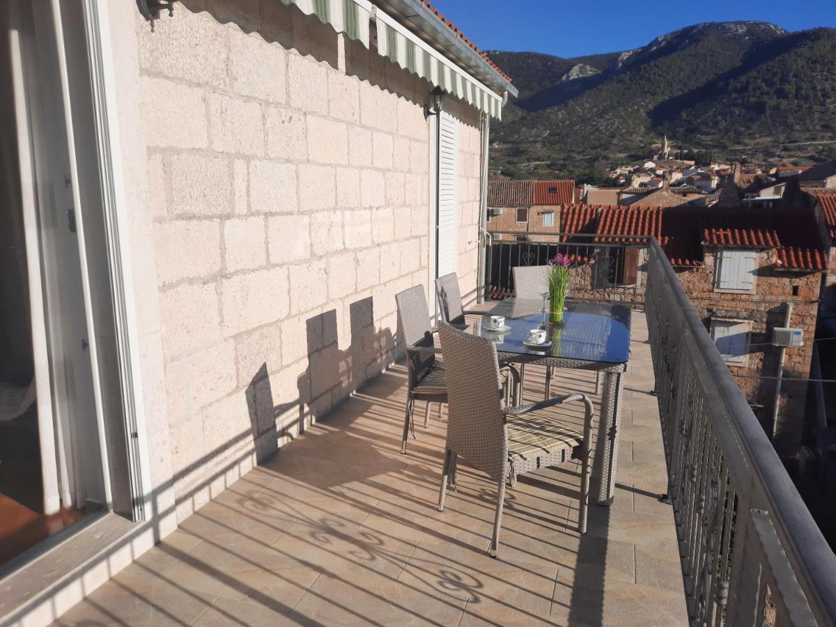Apartments Villa Beba Komiža Zewnętrze zdjęcie