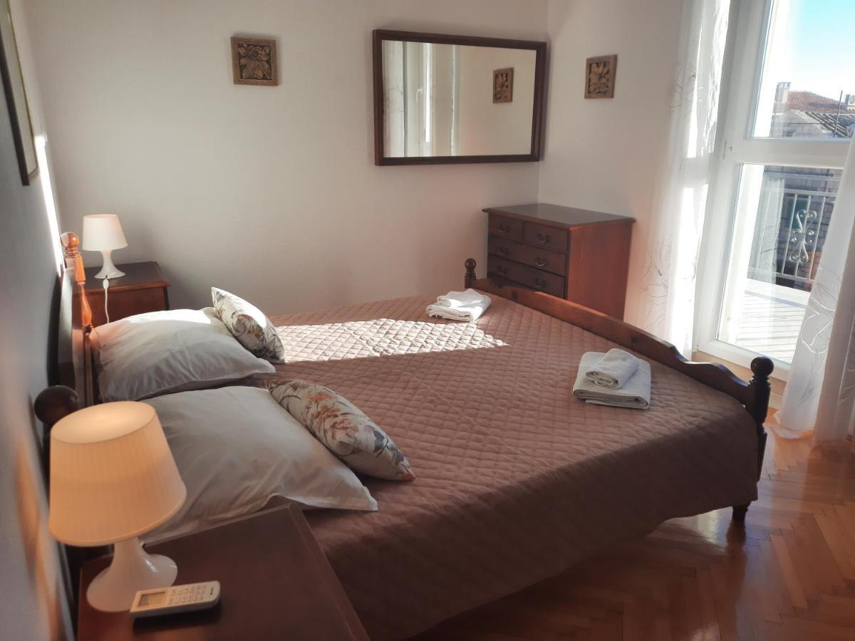 Apartments Villa Beba Komiža Zewnętrze zdjęcie