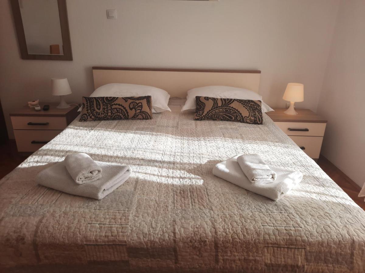 Apartments Villa Beba Komiža Zewnętrze zdjęcie