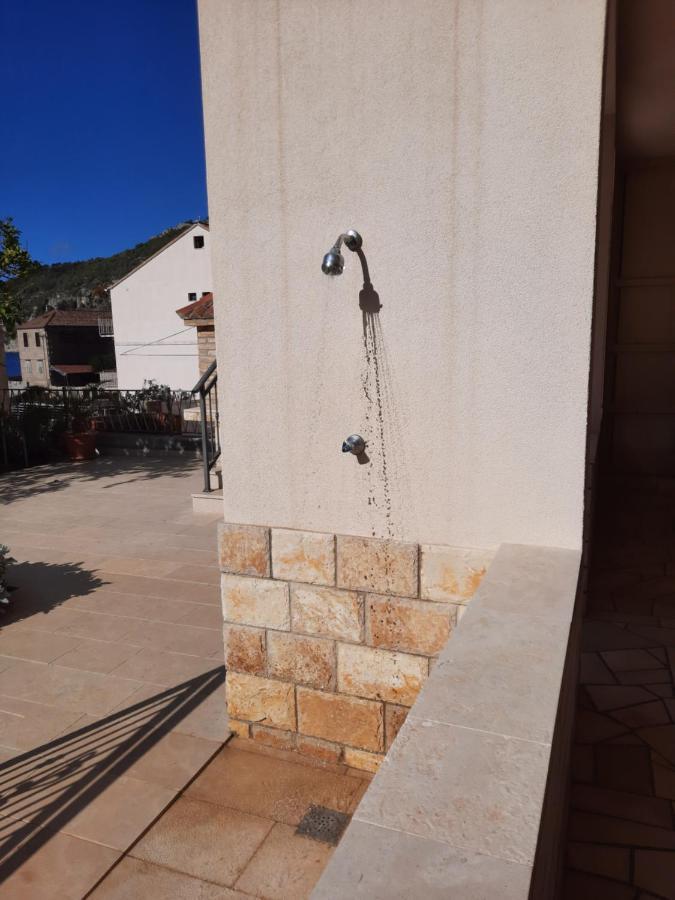 Apartments Villa Beba Komiža Zewnętrze zdjęcie